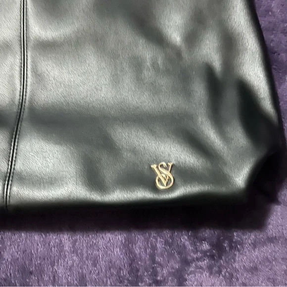 Victoria’s Secret Bow Tote Bag - Picture 3 of 5